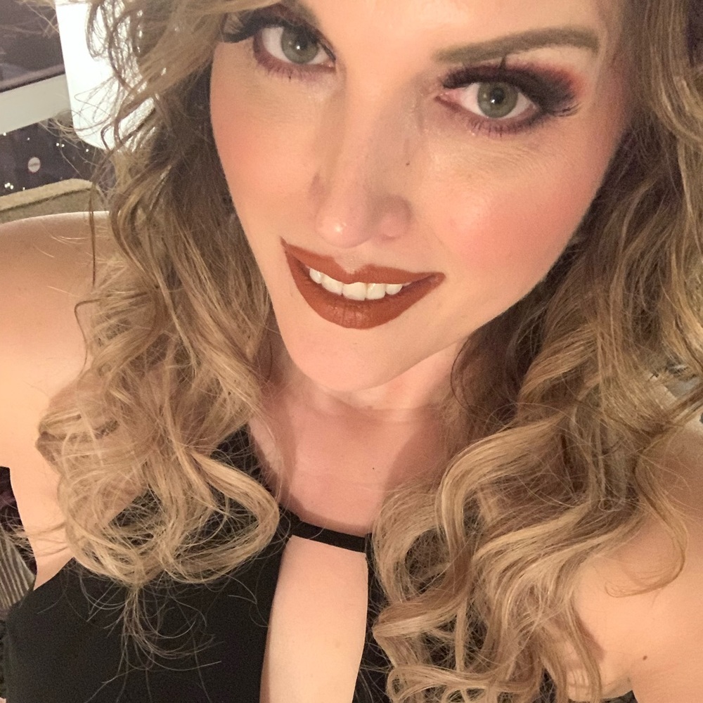 Meet your Posher, Stephanie